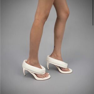 Zellous NY tusk heel